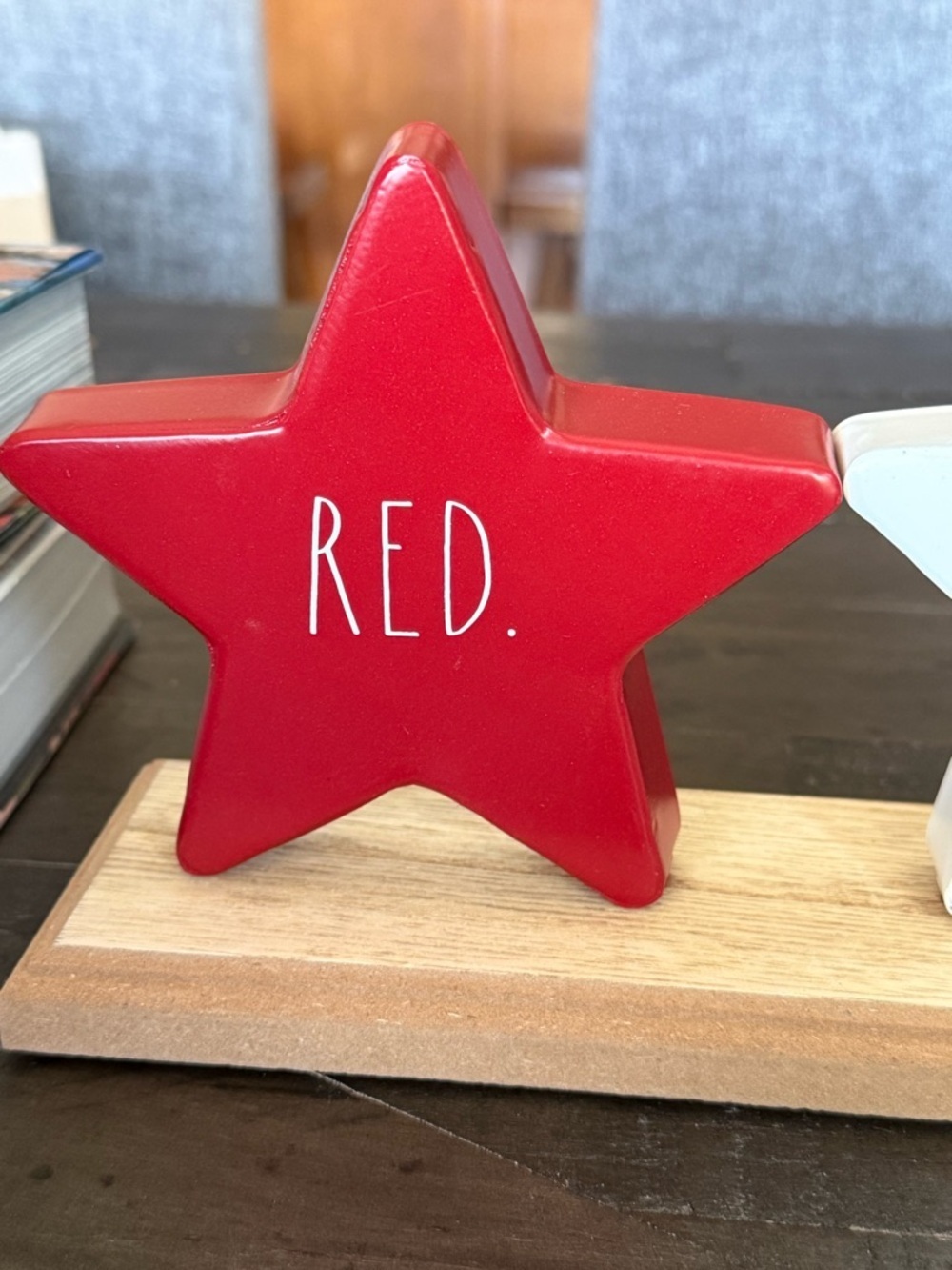 Rae Dunn Red, White & Blue Trio of Metal stars on Wooden Base- NWT - Picture 4 of 10